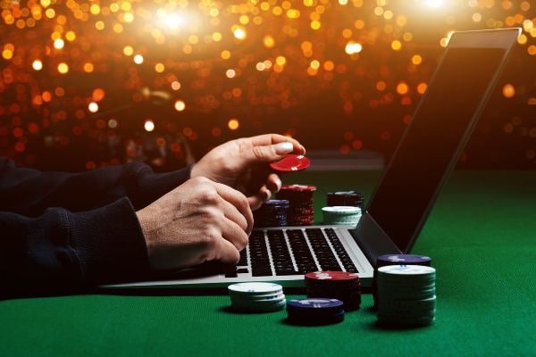 Pengalaman Seru 4dp dengan sportsbook dan live casino di Indonesia